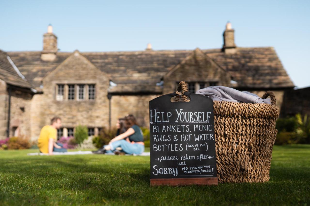 The Old Hall Inn Chinley Exterior photo