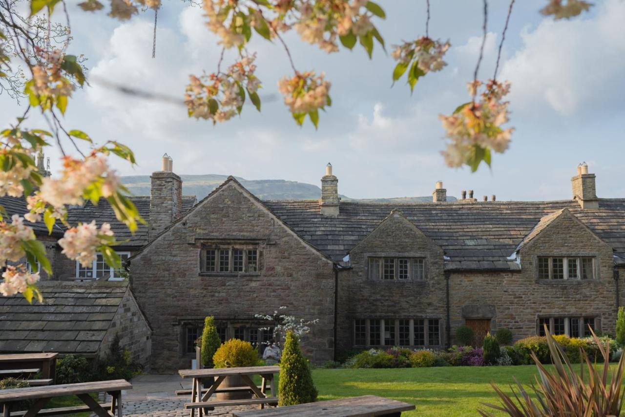 The Old Hall Inn Chinley Exterior photo